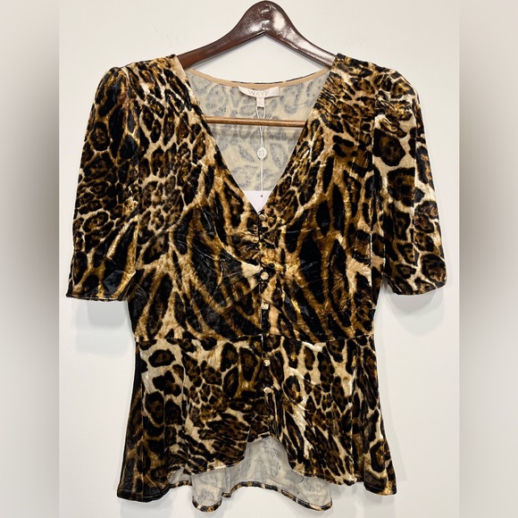 WAYF Velvet Leopard Puff Sleeve Top Size Medium - Picture 2 of 11